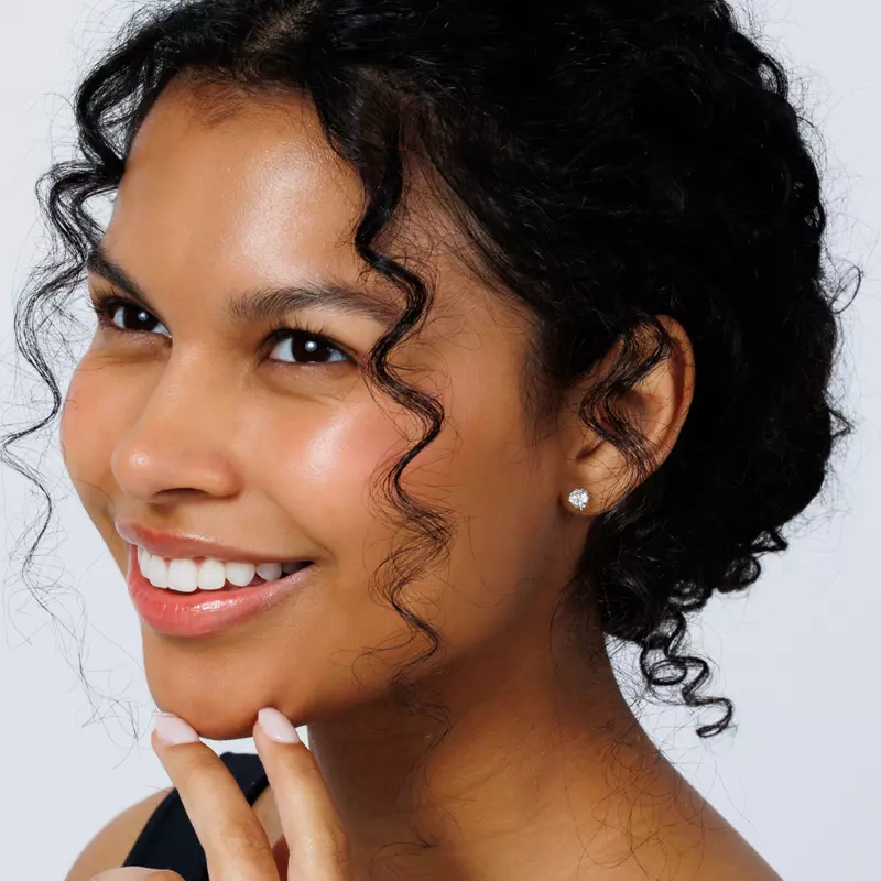 Platinum Four-Prong Screw Back Earrings