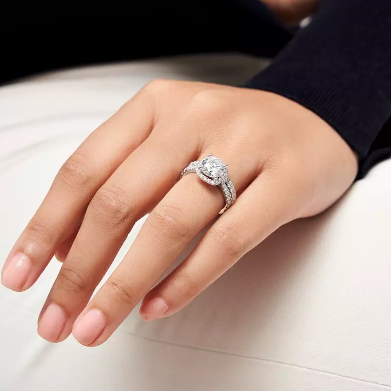 18K White Gold Riley Halo Engagement Ring