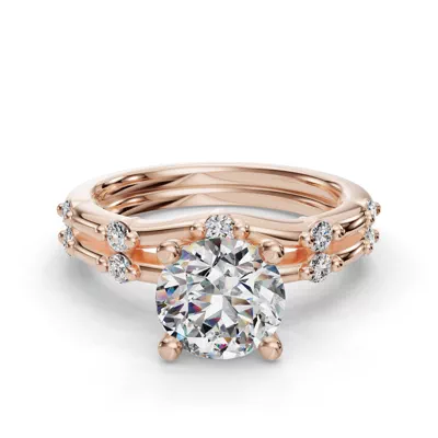 Mariana Curved Pave Band