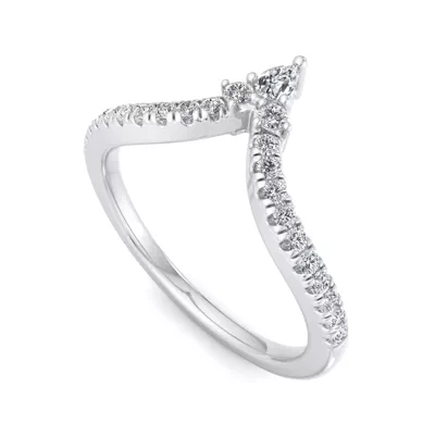 Holly Pave Chevron Band