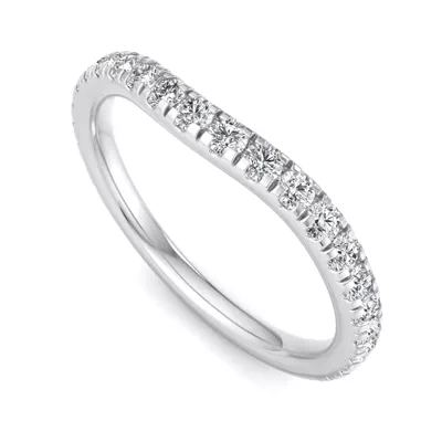 Lylah Curved Pavé Band