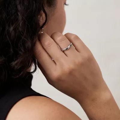 Leah Contoured Band (2.7mm)