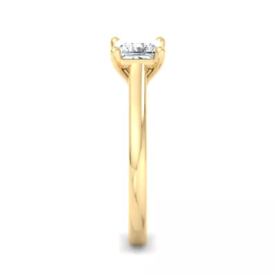 Summer Solitaire Engagement Ring