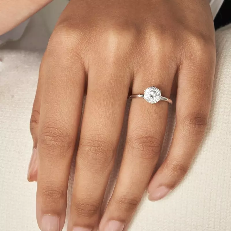 18K White Gold Ilana 6 Prong Solitaire Engagement Ring