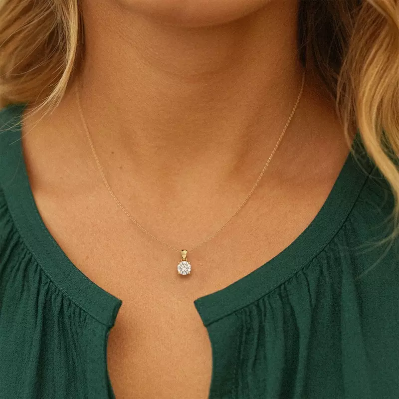 18K Yellow Gold Amaryllis Solitaire Diamond Necklace