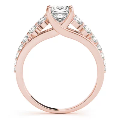 Aida Graduating Diamond Engagement Ring