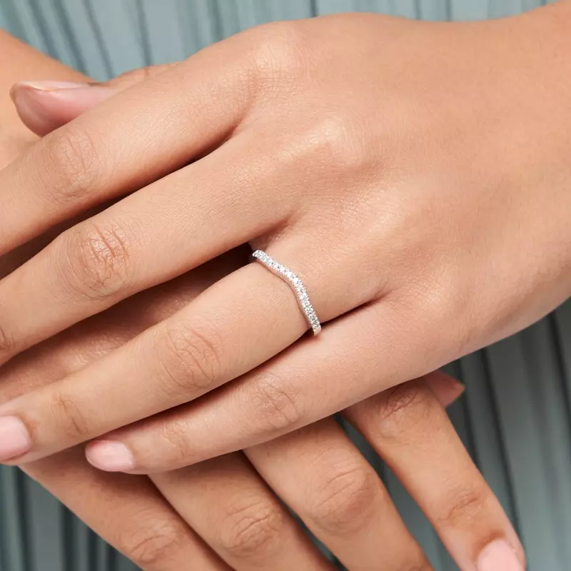 14K White Gold Eleanor Band