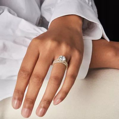 Layla Halo Engagement Ring