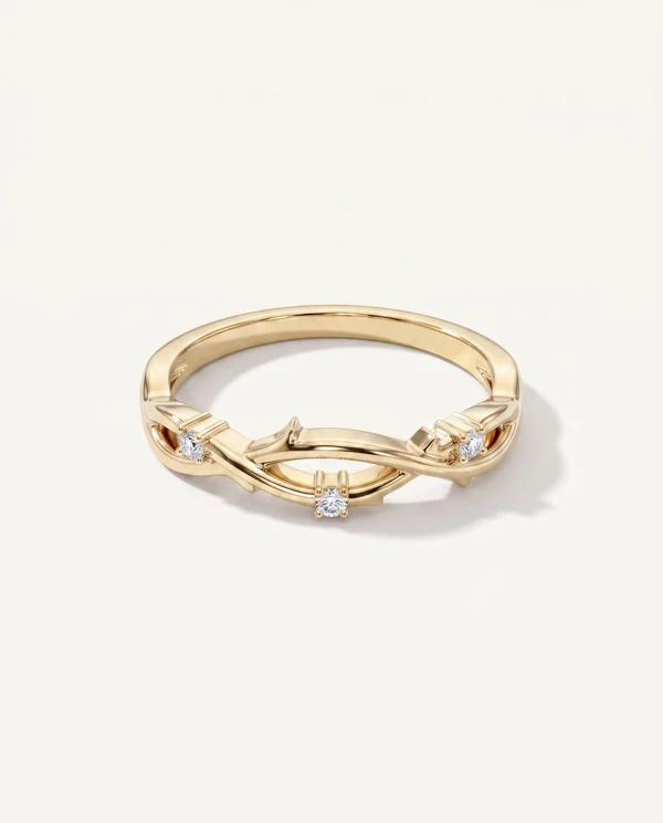 Women’s Wedding Ring Vine Band