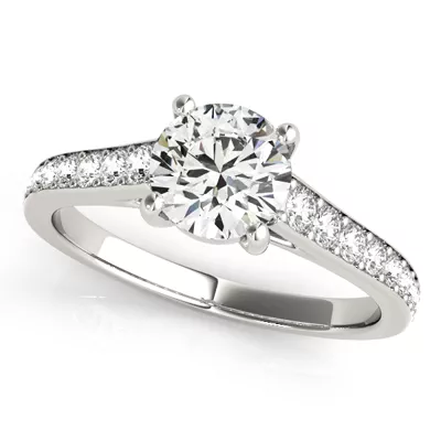 Maia Graduating Diamond Engagement Ring