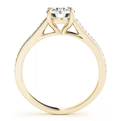 Maia Graduating Diamond Engagement Ring