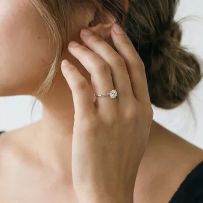 Ivy 4 Prong Solitaire Engagement Ring