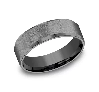 Midnight Textured Beveled Comfort-Fit Band (7mm)