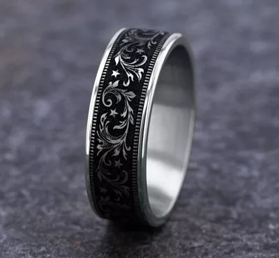Midnight Star Engraved Comfort-Fit Band (7.5mm)