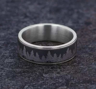 Timberline Engraved Comfort-Fit Band (7.5mm)