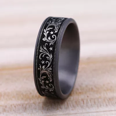 Noir Star Engraved Two-Tone Comfort-Fit Band (7.5mm)