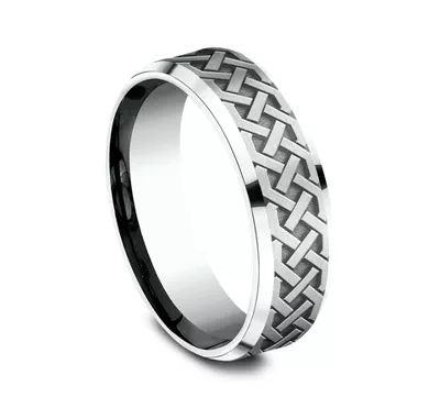 Celtic Love Knot Beveled Edge Comfort Fit Band (7mm)