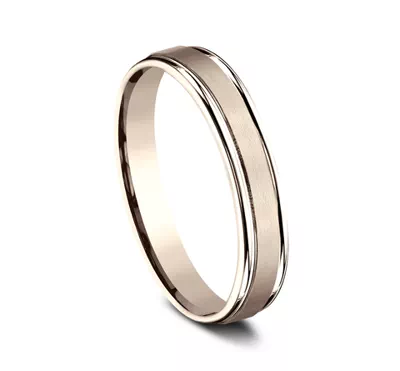 Satin Center Polished Edge Comfort-Fit Band (4.5mm)
