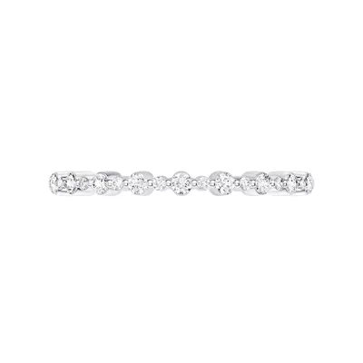 Classic Alternating-Sized Diamond Band (0.25 ct. tw.)