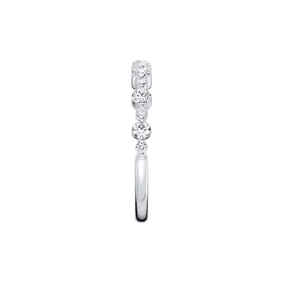 Classic Alternating-Sized Diamond Band (0.50 ct. tw.)