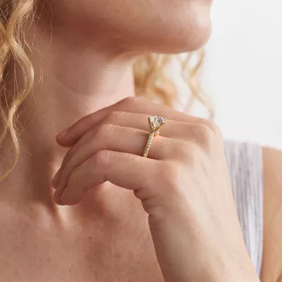 Torvia Pavé Engagement Ring