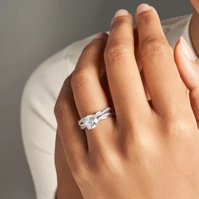 Linda Twisted Pavé Engagement Ring