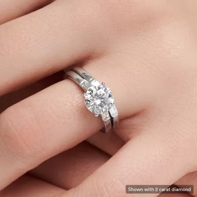 Luisa Classic 3-Stone Engagement Ring