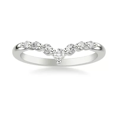 Chevron Shared Prong Diamond Band