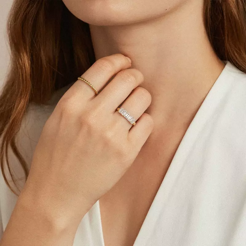 18K Yellow Gold Emerald Cut Lab Diamond 5 Stone Ring (1.00 ct. tw.)