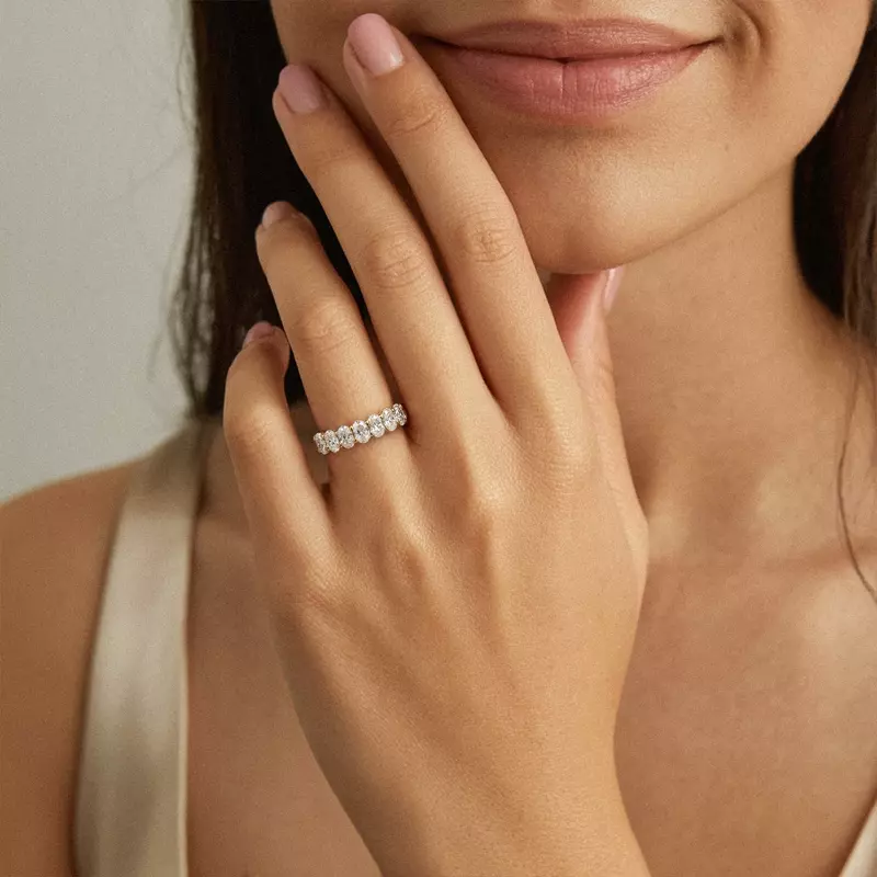 14K White Gold Oval Cut Diamond 7 Stone Ring (1.50 ct. tw.)