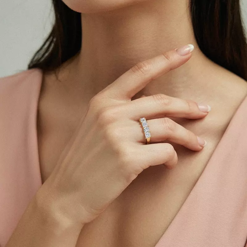 18K Rose Gold Princess Cut Diamond 7 Stone Ring (3.00 ct. tw.)