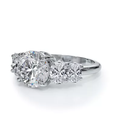 Bellora Graduated Oval Engagement Ring