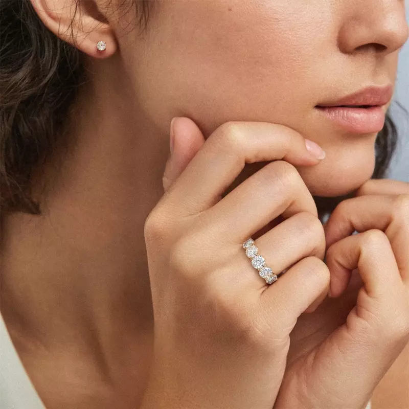 14K White Gold Classic Five-Stone Round Lab Diamond Band (3.50ct. tw.)