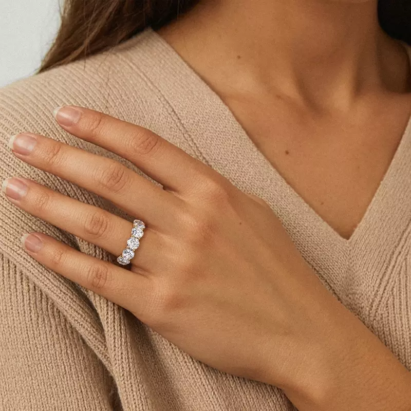 18K Rose Gold Classic Seven-Stone Round Diamond Band (5.00ct. tw.)