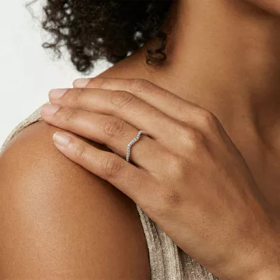 Bianca Curved Lab Pavé Band
