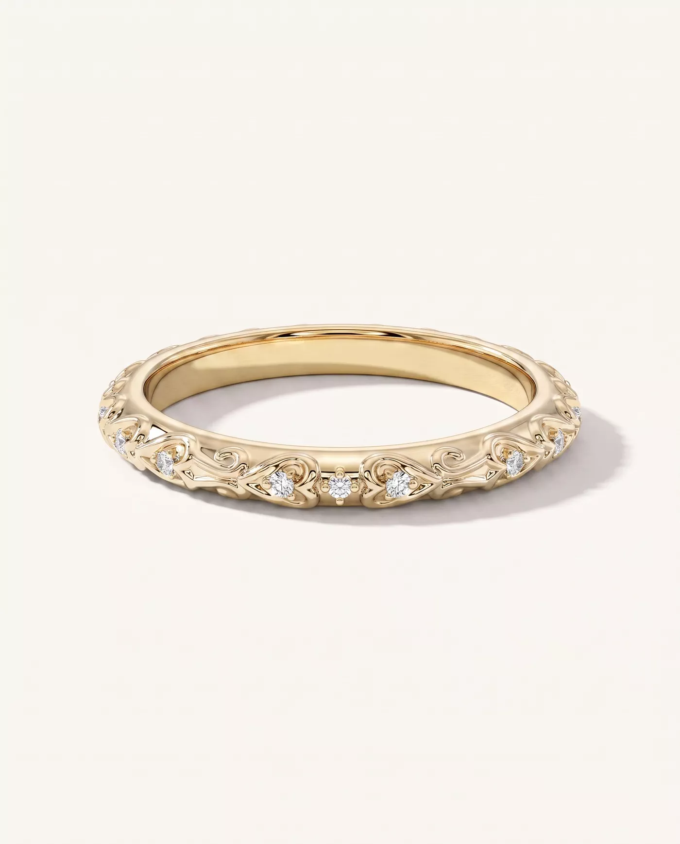 Kathryn Lab Pavé Heart Scroll Band
