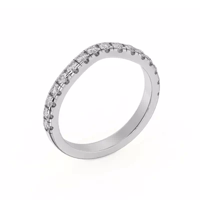 Betsy Grand Curved Pavé Band