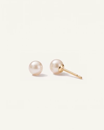 Freshwater Pearl Stud (5-6mm)