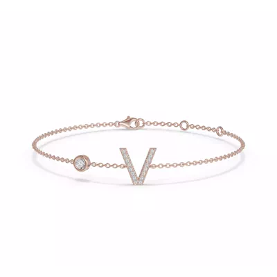 Bezel Lab Diamond Pavé Initial Bracelet - V