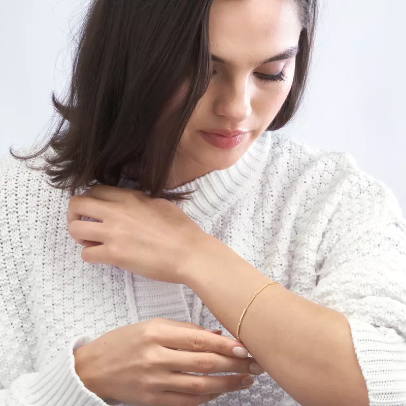 14K Yellow Gold Bar Station Gold Bracelet