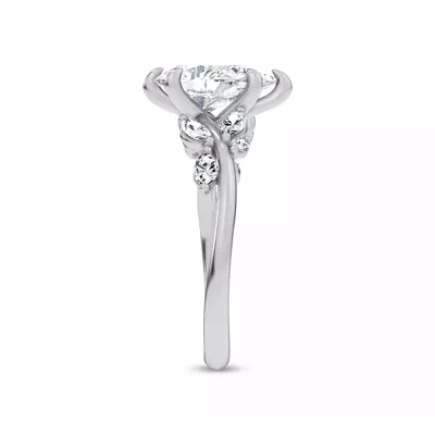 Lea Nature-Inspired Engagement Ring