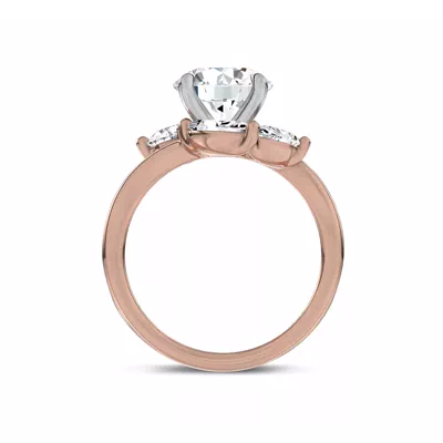 Spotlight Lab Diamond Engagement Ring