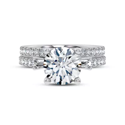 Brenda Classic Pavé Band