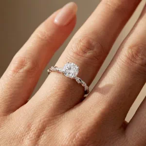 Video of Freya Lab Diamond Twist Engagement Ring