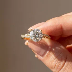 Video of Bellora Pavé Twist Lab Engagement Ring